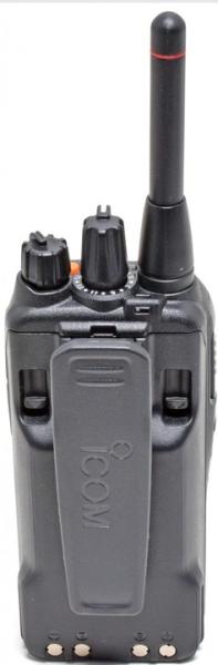 Icom IC-F29SDR mit Akku und Lader-03